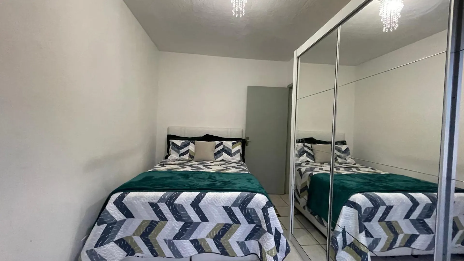 Apartamento Familiar Com Estacionamento Apartamento Porto Alegre