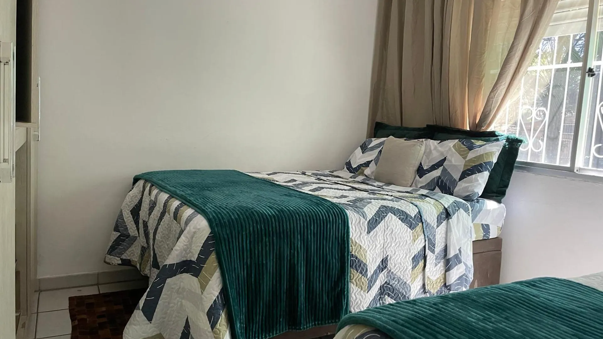 Apartamento Familiar Com Estacionamento Apartamento Porto Alegre
